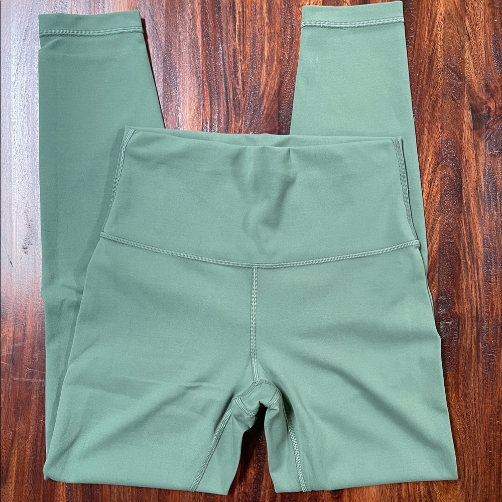 Lululemon Wunder Train 25” leggings in Algae Green